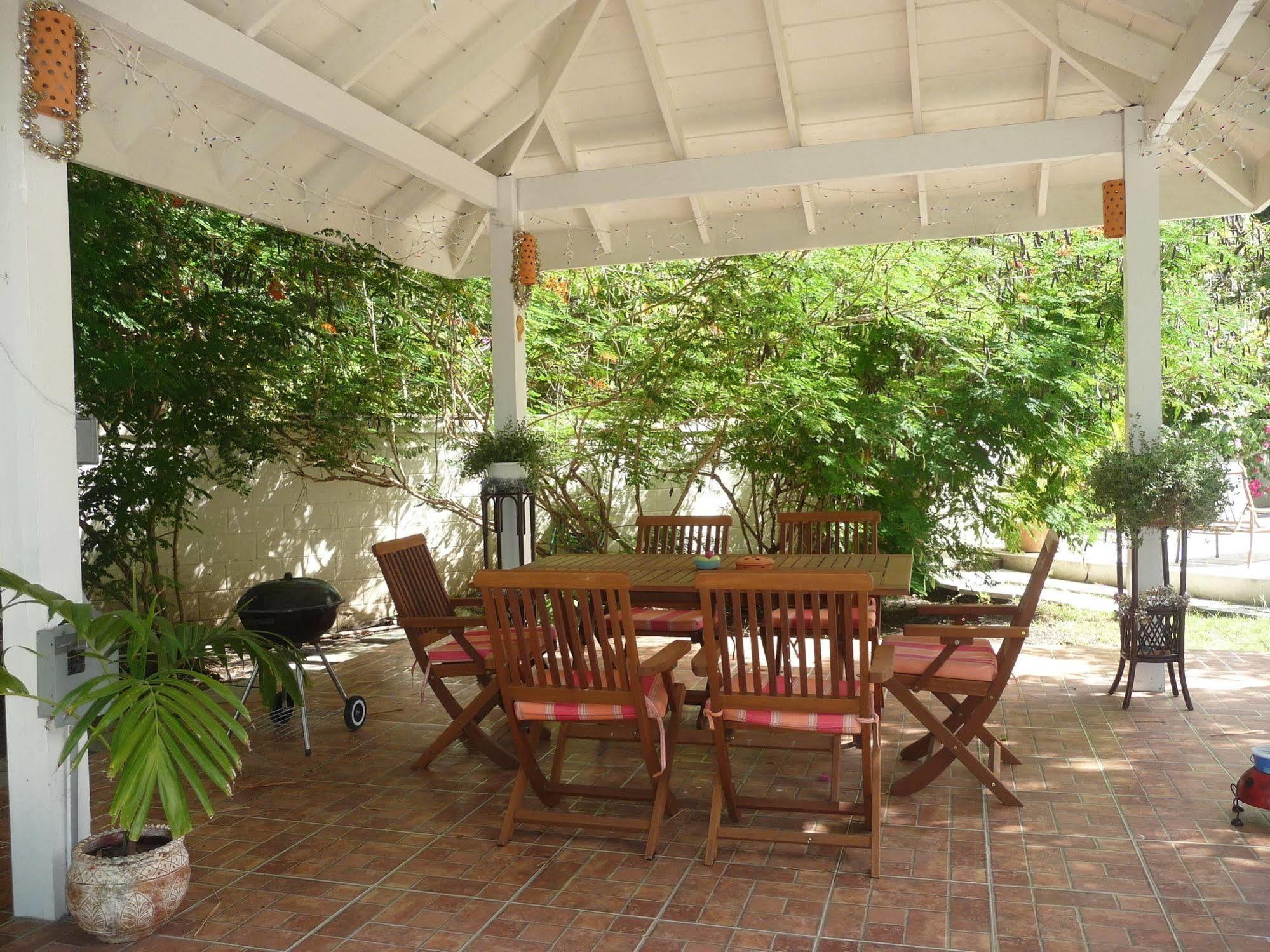 Buccaneer Beach Club Dickenson Bay Eksteriør bilde